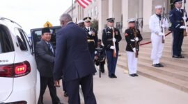 Menteri Pertahanan RI Prabowo Subianto bersama Menteri Pertahanan Amerika Serikat (AS), Lloyd J Austin III. (Dok. Tim Media Prabowo Subianto)