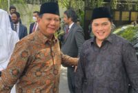 Ketua Umum Partai Gerindra Prabowo Subianto bersama Menteri BUMN Erick Thohir. (Facbook.com/@Erick Thohir)