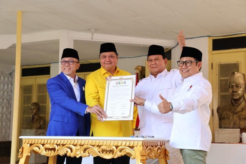 Ketua Umum Partai Gerindra Prabowo Subianto bersama Ketuam Umum Partai Golkar Airlangga Hartarto, Ketua Umum ZUlkifli Hasan dan Ketua Umum PKB Muhaimin Iskandar. (Dok. Tim Media Prabowo Subianto)