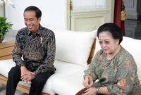 Presiden Jokowi Bersama Ketua Umum PDI Perjuangan Megawati Soekarnoputri. (Dok. Setkab.go.id)