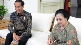 Presiden Jokowi Bersama Ketua Umum PDI Perjuangan Megawati Soekarnoputri. (Dok. Setkab.go.id)
