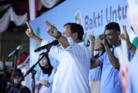 Capres nomor urut 2, Prabowo Subianto saat menerima deklarasi dukungan dari Komunitas Bakti Untuk Rakyat di Rumah Kertanegara, Jakarta Selatan. (Dok. TKN Prabowo Gibran)
