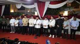 Prabowo Subianto saat konferensi pers di Kertanegara IV Setelah resmi diumumkan Komisi Pemilihan Umum (KPU) sebagai presiden RI terpilih, (Dok. Tim Media Prabowo Subianto)  