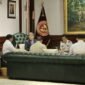 Menteri Pertahanan Republik Indonesia (Menhan RI), Prabowo Subianto menerima kunjungan kehormatan dari Duta Besar (Dubes) Jepang untuk Indonesia, H.E. Mr. Masaki Yasushi. (Dok. Kemhan.go.id)  