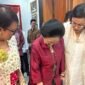 Menteri Keuangan Sri Mulyani dan Menteri Luar Negeri Retno Marsudi bersilaturahmi ke rumah Ketua Umum PDI Perjuangan saat Lebaran. (Facebook.com/@Sri Mulyani Indrawati)