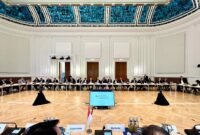 Menteri Koordinator Bidang Perekonomian Airlangga Hartarto dan Wakil Kanselir dan Menteri Ekonomi dan Aksi Iklim Republik Federal Jerman Y.M. Robert Habeck melakukan pertemuan bilateral di Berlin Jerman. (Dok. Ekon.go.id)