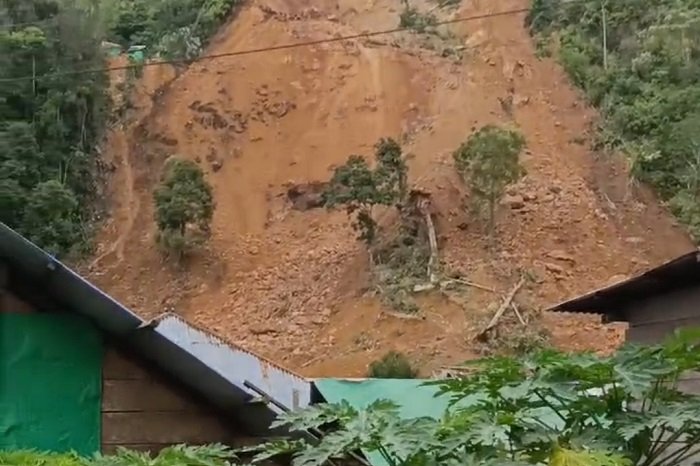 Tanah longsor ini melanda di kawasan tambang mineral di Desa Tulabolo, Kecamatan Suwawa Timur. (Dok. BPBD Kabupaten Bone Bolango)
