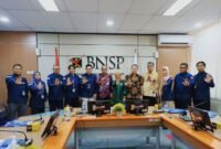 Foto : Rapat koordinasi antara LSP KPK dan BNSP di Jakarta (19/9/24) dibuka oleh Ketua BNSP dalam meningkatkan kerja sama sertifikasi profesi di bidang pemberantasan korupsi. (Doc.BNSP)