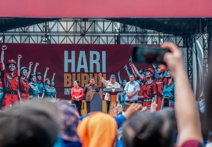 Presiden RI Prabowo Subianto saat menghadiri peringatan Hari Buruh Internasional di Lapangan Monas, Jakarta, Kamis (1/5/2025). (Dok. Tim Media Prabowo Subianto)
